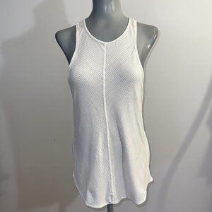 01 Lululemon Essence Tank